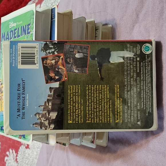 VHS Tape A Kid in King Arthur's Court Movie - Picture 2 of 5